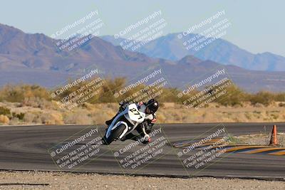 media/Jan-22-2023-CVMA (Sun) [[66d43cdebf]]/Race 14 Formula 2-American Twins (Holeshot 2nd Wave)/